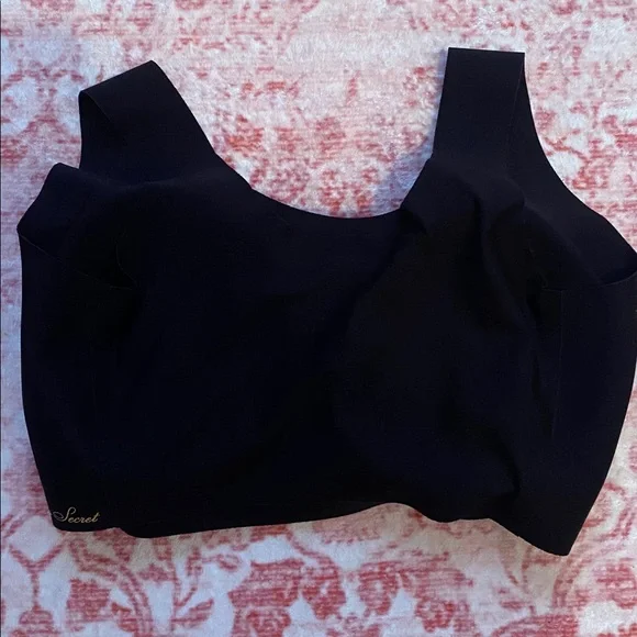 Victoria's Secret Black Seamless Bra - Picture 2 of 6